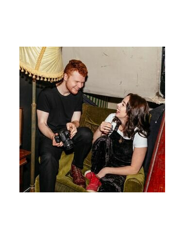 Câmara Reflex Canon EOS 2000D +... Câmara Reflex Canon EOS 2000D +...