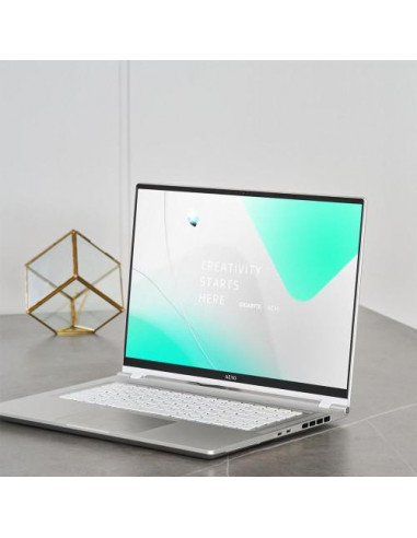 Portátil Gigabyte Aero 16 OLED:...