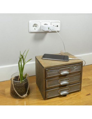 Cabo Nanocable 10.10.0602: Lightning...