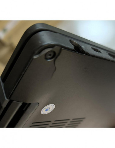 Portátil Dell Latitude 7400...