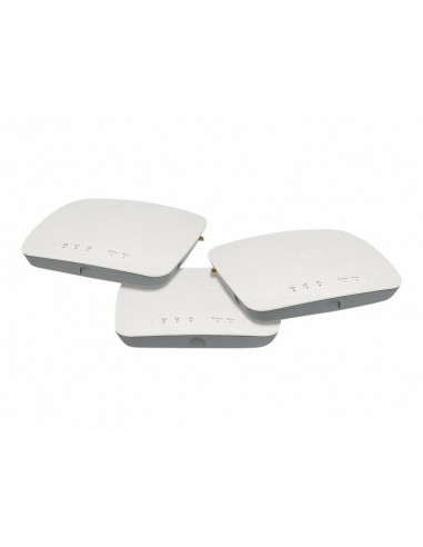 Netgear 3 Pack OF WAC720 Bndl... Netgear 3 Pack OF WAC720 Bndl...