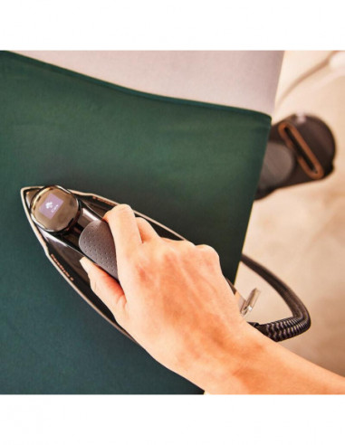 Braun - Ferro com Caldeira Is9090bk Braun - Ferro com Caldeira Is9090bk